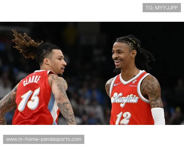 勇士最后4分钟防守施压 灰熊失误葬送领先优势